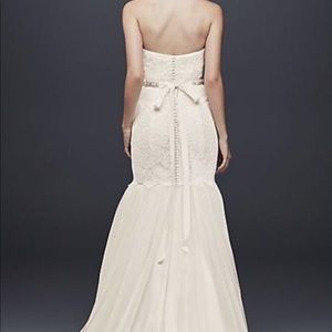 David bridal wedding dress